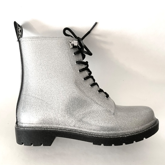 MICHAEL KORS Tavie Silver Logo Tape Lug Sole Lace-Up Rain Bootie Fashion Boots 8 - Picture 14 of 16